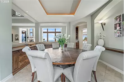 34160 SW Peaks View Dr, Hillsboro, OR 97123 - Photo 9