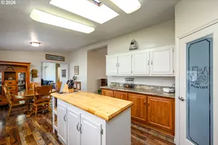 845 Sea St, Sutherlin, OR 97479 - Photo 7
