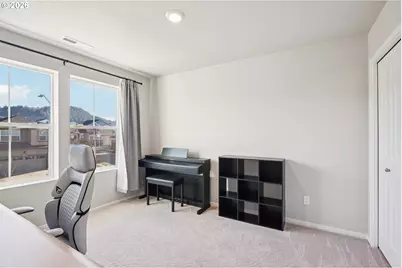 3737 SW Redfern Ave, Gresham, OR 97080 - Photo 17