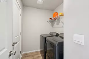 3737 SW Redfern Ave, Gresham, OR 97080 - Photo 15