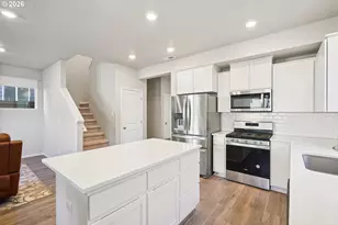 3737 SW Redfern Ave, Gresham, OR 97080 - Photo 9