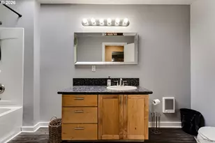 24970 Hunter Ave, Veneta, OR 97487 - Photo 19