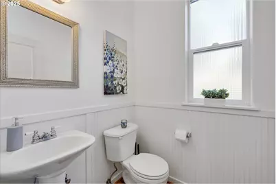 1422 NE 18th Pl, Canby, OR 97013 - Photo 5