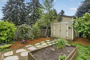 1940 NE 142nd Ave, Portland, OR 97230 - Photo 39