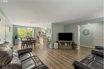 1870 Lakeview Dr, Sutherlin, OR 97479 - Photo 19