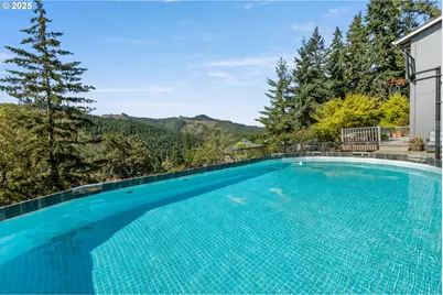 1870 Lakeview Dr, Sutherlin, OR 97479 - Photo 41