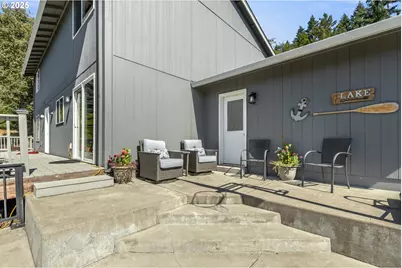 1870 Lakeview Dr, Sutherlin, OR 97479 - Photo 13