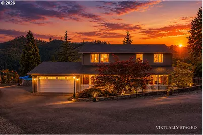 1870 Lakeview Dr, Sutherlin, OR 97479 - Photo 1