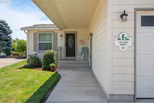 167 Village Dr, Cottage Grove, OR 97424 - Photo 3
