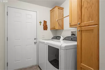 167 Village Dr, Cottage Grove, OR 97424 - Photo 37