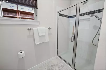 3990 Abbey Ln #201B, Astoria, OR 97103 - Photo 21