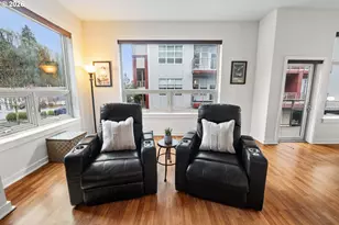 3990 Abbey Ln, Astoria, OR 97103 - Photo 11