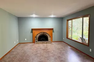 7805 SW Gearhart Dr, Beaverton, OR 97007 - Photo 9