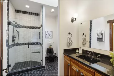 21250 SW Jaquith Rd, Newberg, OR 97132 - Photo 35