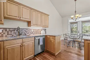 1902 NE Lucy Belle St, McMinnville, OR 97128 - Photo 17