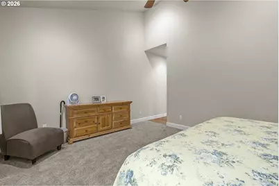 1902 NE Lucy Belle St, McMinnville, OR 97128 - Photo 23
