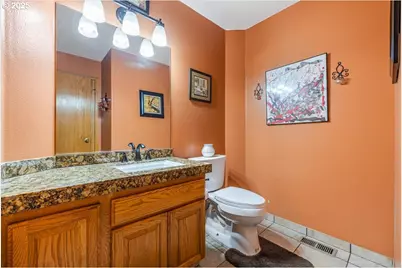 4738 NE 48th Pl, Portland, OR 97218 - Photo 15