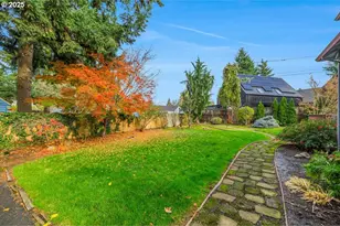 4738 NE 48th Pl, Portland, OR 97218 - Photo 3