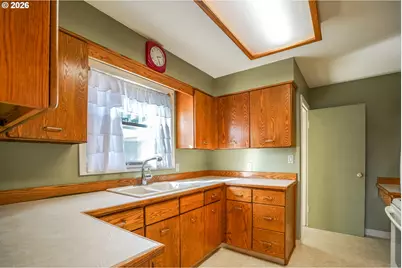 2110 Laurel Pl, Vancouver, WA 98661 - Photo 15