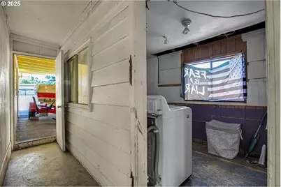 16637 NE Hassalo St, Portland, OR 97230 - Photo 17