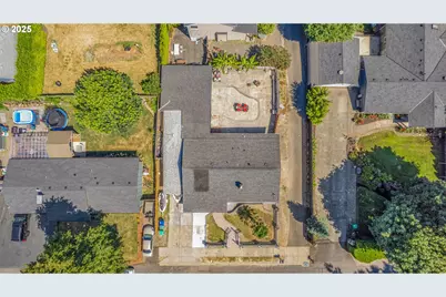 16637 NE Hassalo St, Portland, OR 97230 - Photo 19