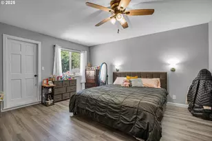 16637 NE Hassalo St, Portland, OR 97230 - Photo 9