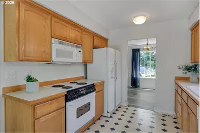 18918 Highland Dr, Oregon City, OR 97045 - Photo 17