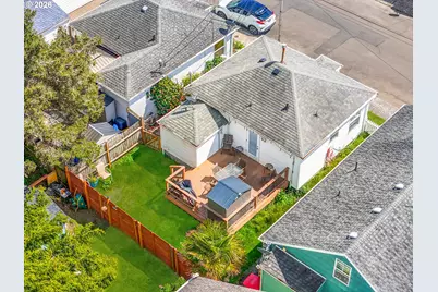 310 Avenue K, Seaside, OR 97138 - Photo 23