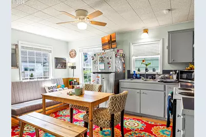 310 Avenue K, Seaside, OR 97138 - Photo 5