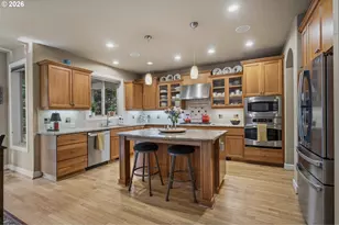 5352 Washington Ct, Lake Oswego, OR 97035 - Photo 3