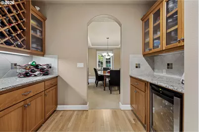 5352 Washington Ct, Lake Oswego, OR 97035 - Photo 11