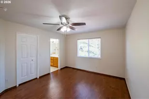 374 NE Burma Ct, Salem, OR 97301 - Photo 19