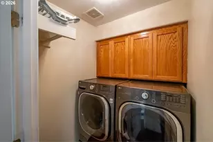 374 NE Burma Ct, Salem, OR 97301 - Photo 31