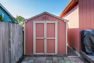 374 NE Burma Ct, Salem, OR 97301 - Photo 37