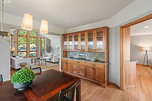 1615 NW Barnsley Ct, Portland, OR 97229 - Photo 9