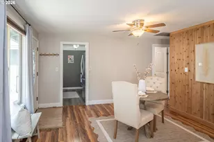 2731 W Lorraine Ave, Roseburg, OR 97471 - Photo 11