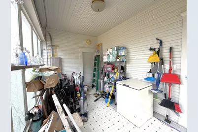 414 Hall Ave, Coos Bay, OR 97420 - Photo 21