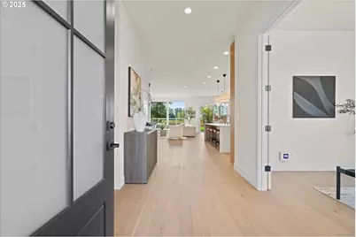 2040 S River Rd, Kelso, WA 98626 - Photo 9