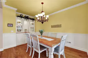 2011 River Loop 1, Eugene, OR 97404 - Photo 7