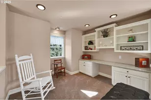 2011 River Loop 1, Eugene, OR 97404 - Photo 21