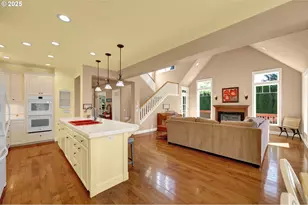 2011 River Loop 1, Eugene, OR 97404 - Photo 11