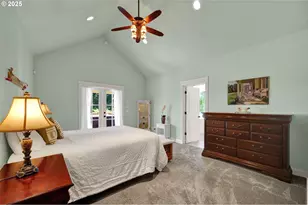 2011 River Loop 1, Eugene, OR 97404 - Photo 15