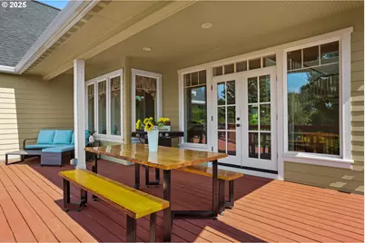 2011 River Loop 1, Eugene, OR 97404 - Photo 31