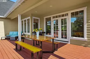 2011 River Loop 1, Eugene, OR 97404 - Photo 31