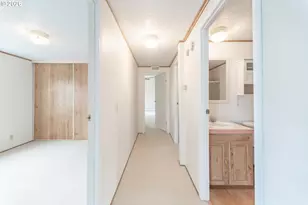51547 SE Oak Grove Dr, Scappoose, OR 97056 - Photo 29