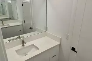 9023 NE Hoyt St, Portland, OR 97220 - Photo 13