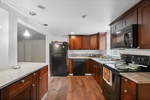 16820 SE Alder St, Portland, OR 97233 - Photo 27