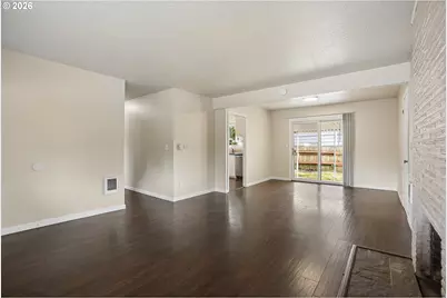 16820 SE Alder St, Portland, OR 97233 - Photo 9