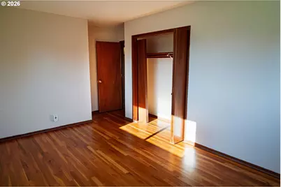 2085 SW Roxbury Ave, Portland, OR 97225 - Photo 27