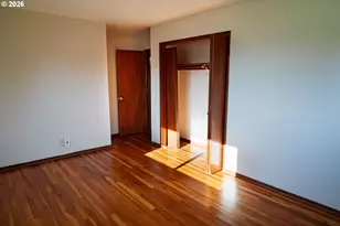 2085 SW Roxbury Ave, Portland, OR 97225 - Photo 27